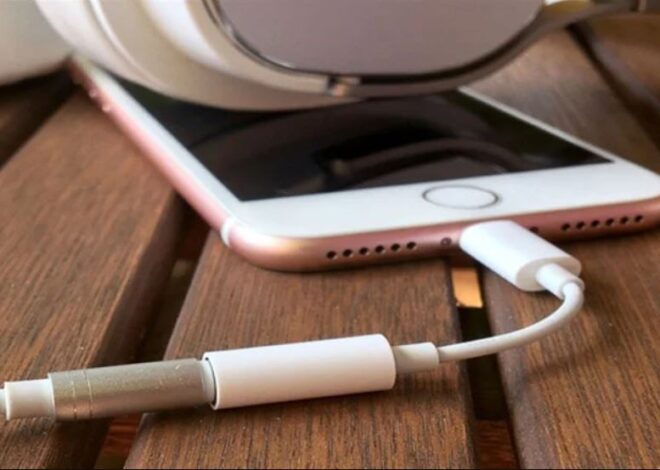 Apple, Lightning 3.5 mm kulaklık adaptörünün fişini çekmiş olabilir